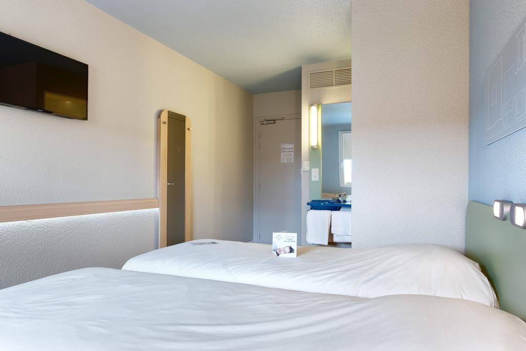 Ibis Budget La Roche Sur Yon Vendespace Mouilleron-le-Captif Exterior foto